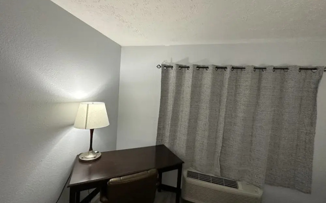 I65 Studio Suites