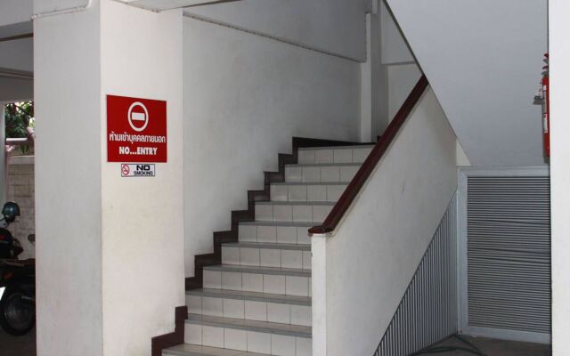 Soi 5 Apartment
