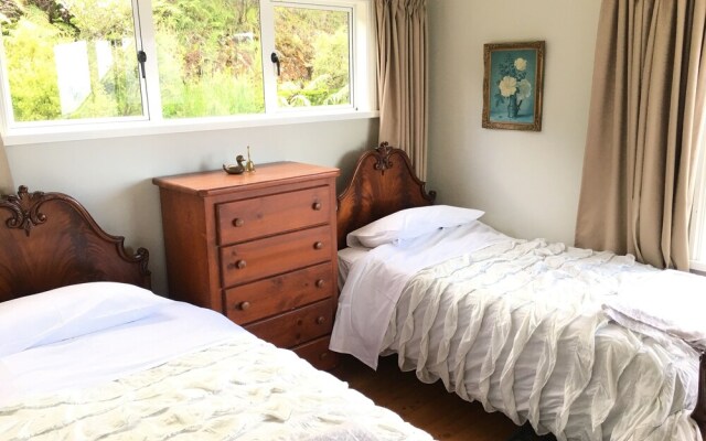 Nightingale Falls Farm Stay Retreat