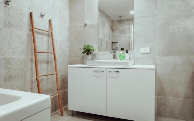 Dream Stay - 2 Porto Franco Apartments near Old Town
