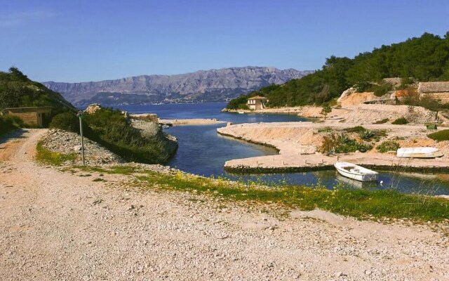 Nice Home in Povlja With 2 Bedrooms and Wifi