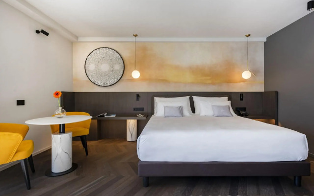 EALA My Lakeside Dream – Adults Only