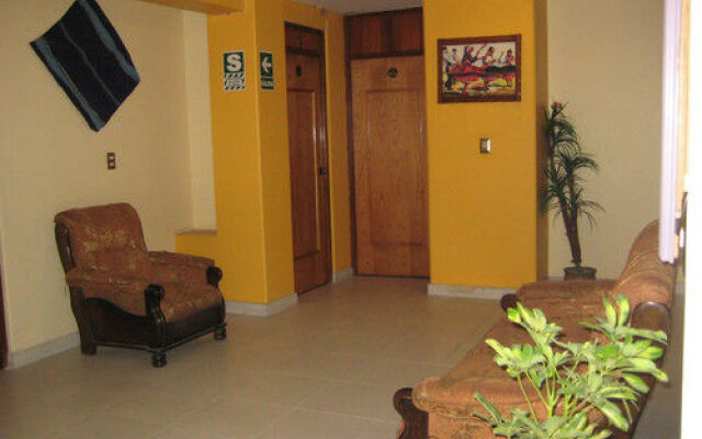 The Real House-Hostel