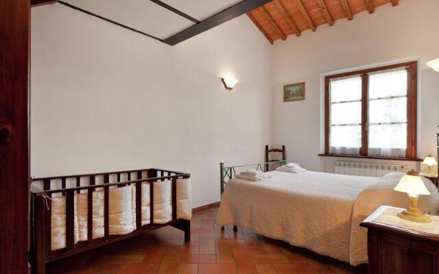 Poolside Vacation Home, Foiano