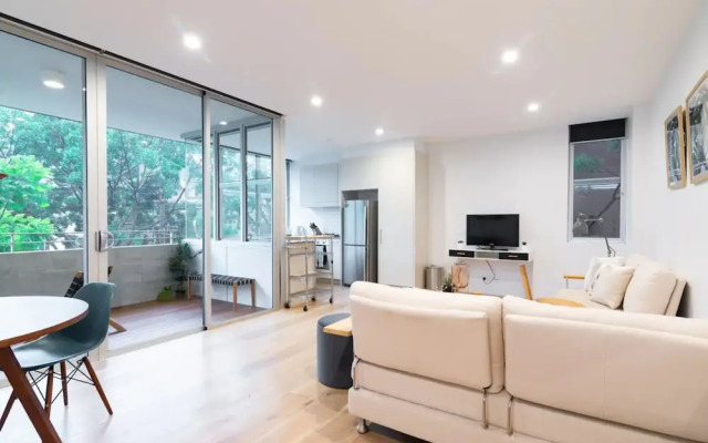 Brand New 2 Bedroom Bondi Apartment