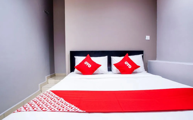 Super OYO 44097 Avatarr Hotel