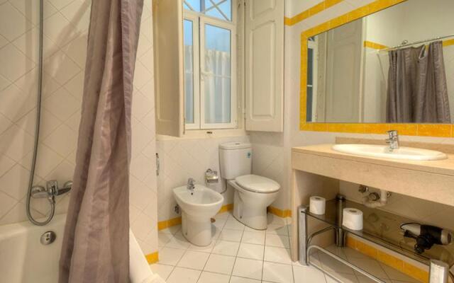 Angola 1 - 6 Bedrooms