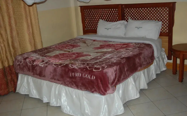 Arusha Center Inn