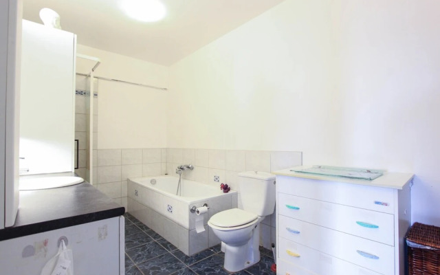 Apartment R23