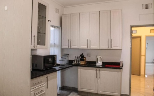 Semeni Asante Guesthouse