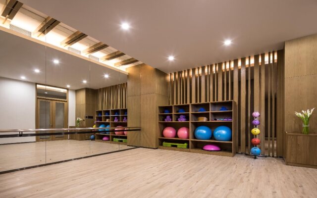 Crowne Plaza Qingdao Oriental Movie Metropolis by IHG