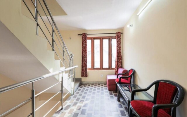 Goroomgo Chand Regency Nainital