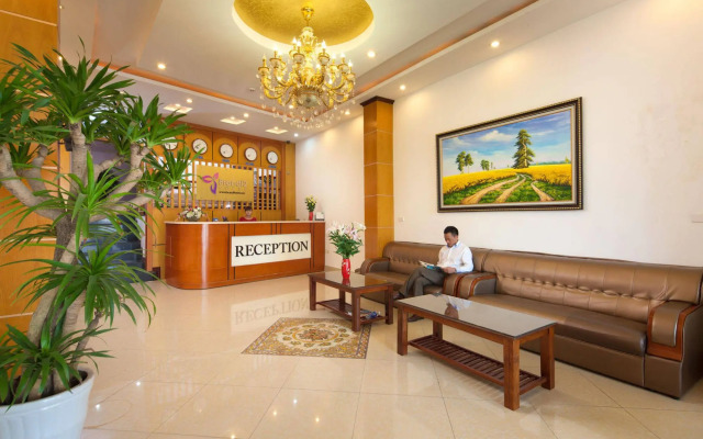 Aontel Grand