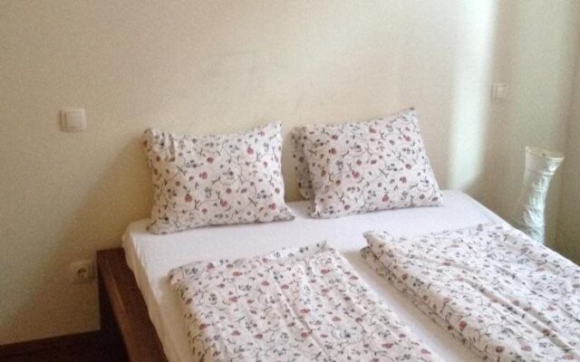 Debo Apartments - contactless check in