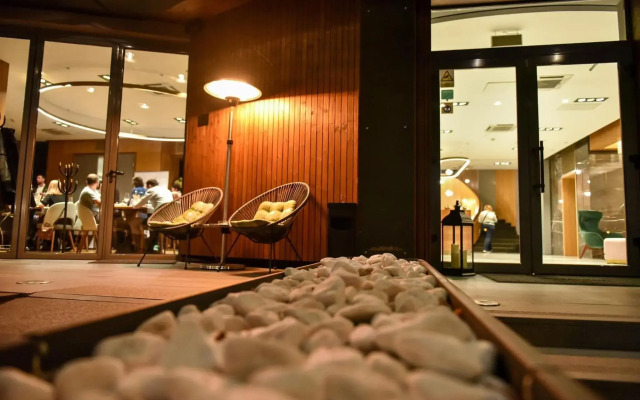 Hotel River Park