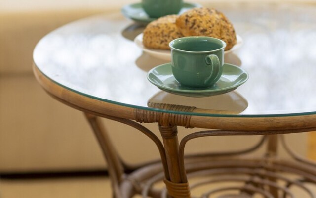 Sienna Apartment With AC by Renters