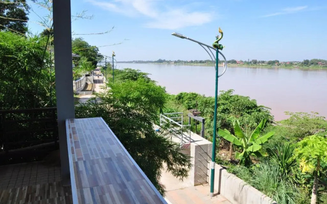 The Rim Riverside Guest House