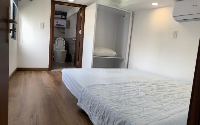 Smiley Apartment District 2