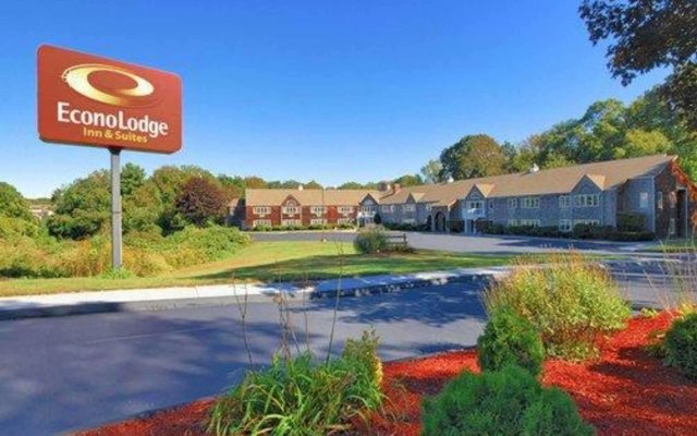 Gold Star Inn & Suites