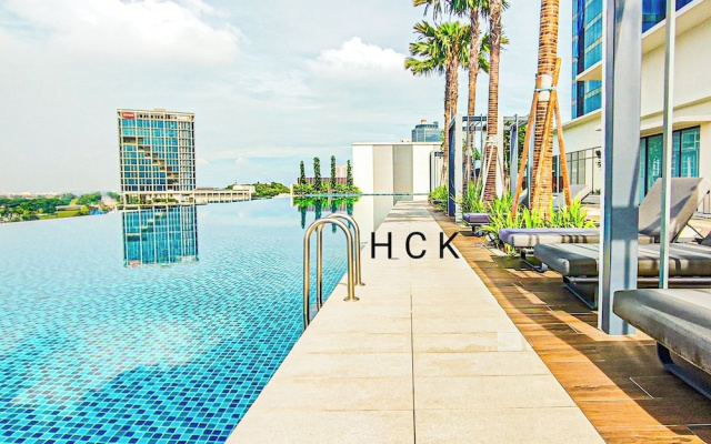 Mall Suite at Sunsuria Forum by HCK