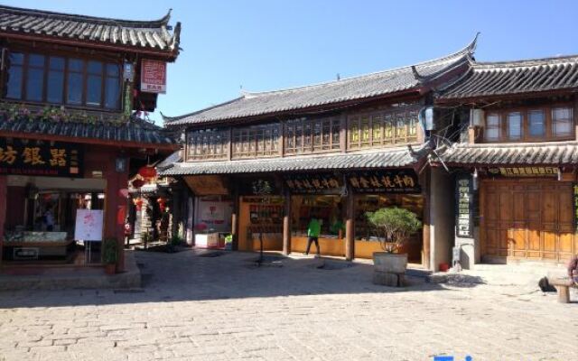 Yishu·designer light luxury vacation B & B