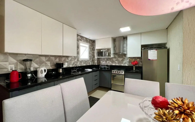 Casa com 2 Suites em Canela 900M do Centro