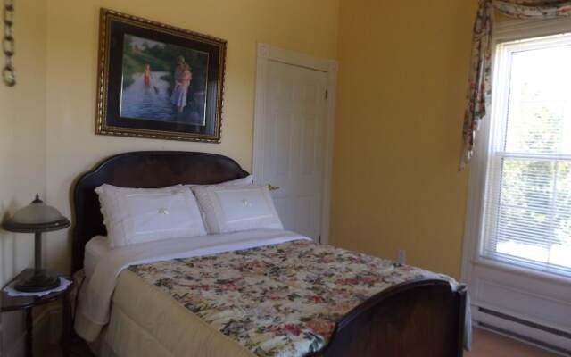 Deer Island Inn