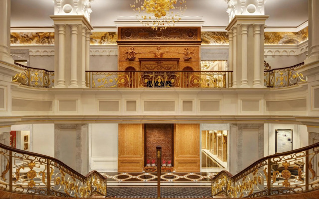 Lotte New York Palace