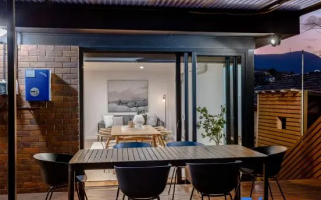 Lipscombe Mt Wellington view luxury house