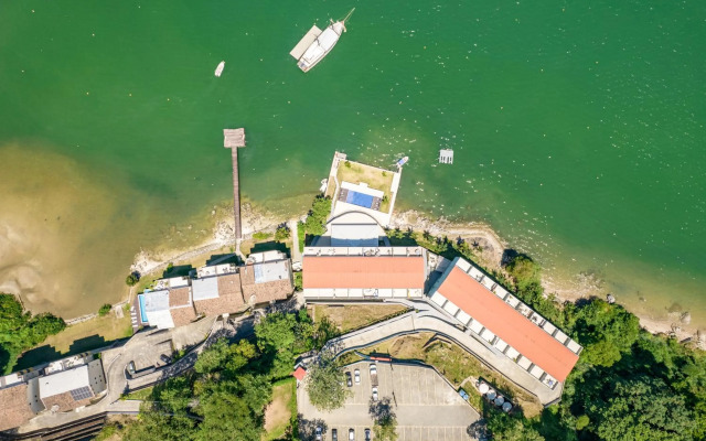 Venha curtir essa maravilha! Frente para o mar!