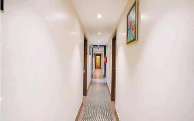 Hotel Gargi Deluxe