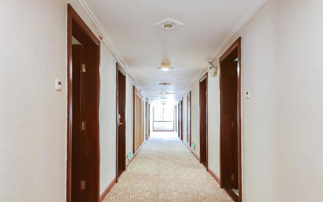 Huayu Hotel