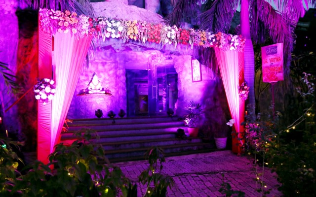 Brys Caves The Jungle Resort