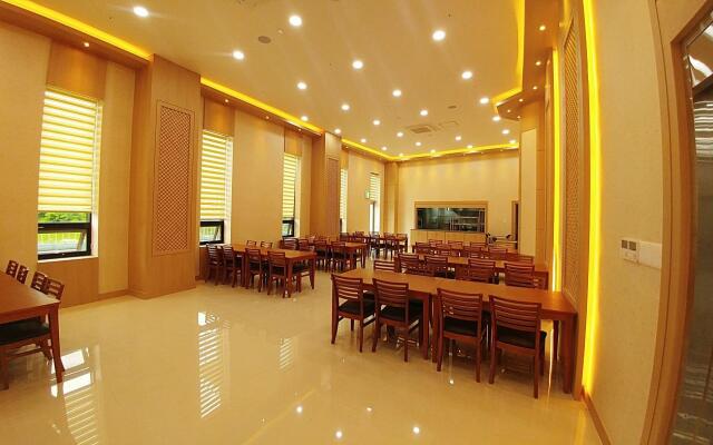 Yangyang International Airport Hotel