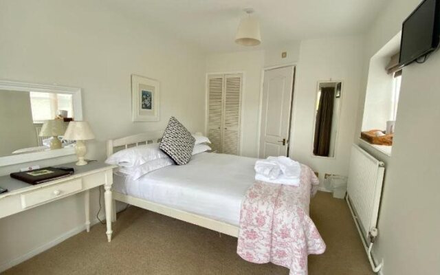 Home Farm Hotel and Restaurant