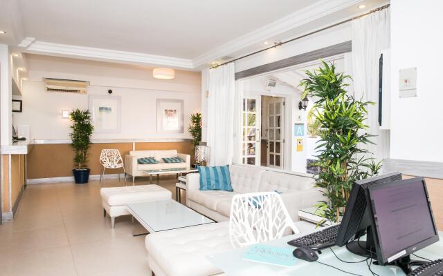 Apartamentos LIVVO Las Gaviotas