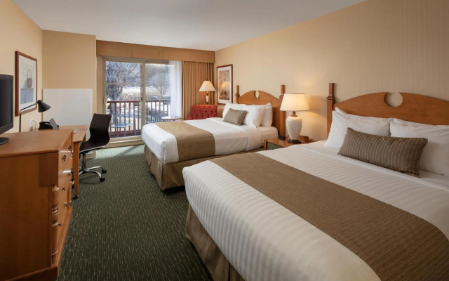 St. Eugene Golf Resort & Casino