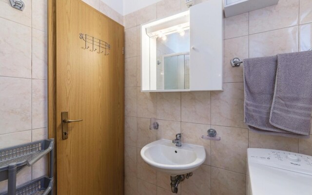 Amazing Home in Pula With Wifi and 2 Bedrooms