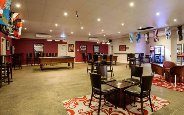 Parkway Hotel