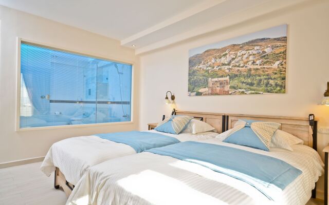 Naxos Island Hotel