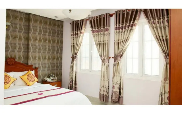 Golden Palm Hotel