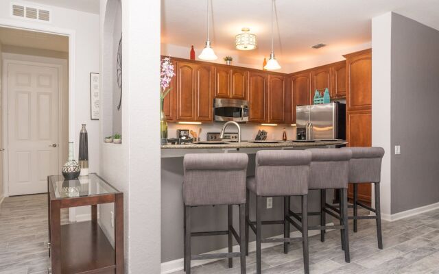 Casa Magnolias Deluxe 3 Bedroom Condo by RedAwning