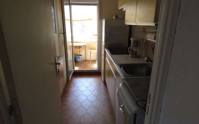 Apartment With one Bedroom in Saint-mandrier-sur-mer, With Wonderful s