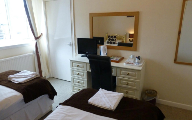Maes Manor Hotel