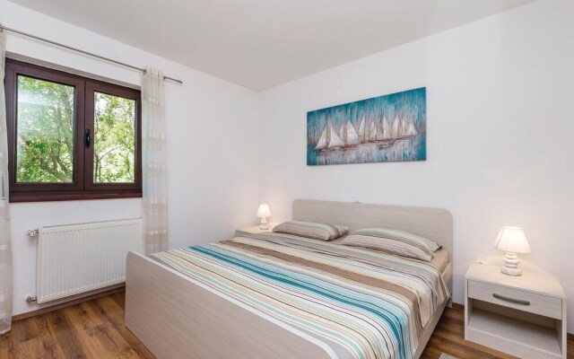 Nice Home in Banjol With Wifi and 3 Bedrooms