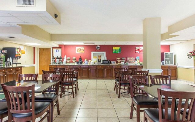 Clarion Pointe Statesville