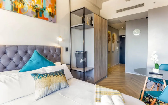 One Thibault Square 1517 by CTHA