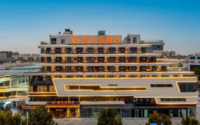 Vienna Hotel ( Zhanhua Runze Square Branch)