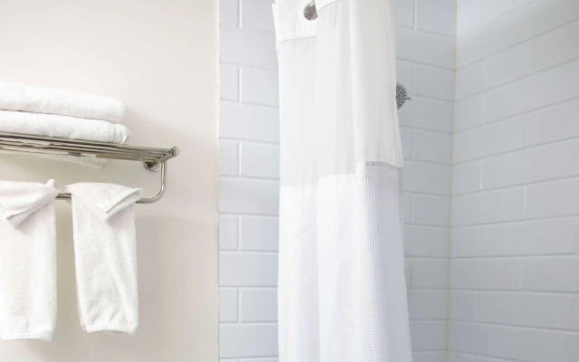 Ramada by Wyndham Dawson Creek