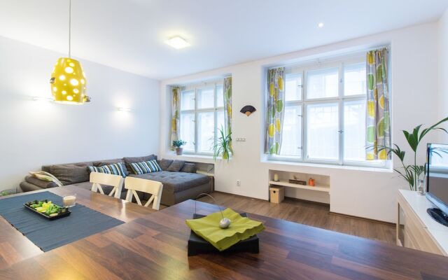 Cosy Modern Vinohrady Apartment